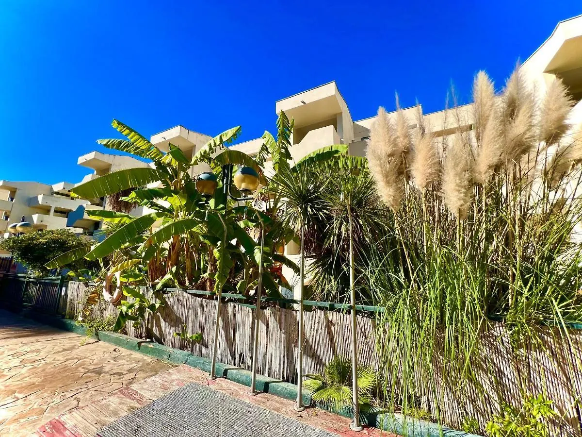 Precioso apartament familiar en Festival Village Salou 0*,